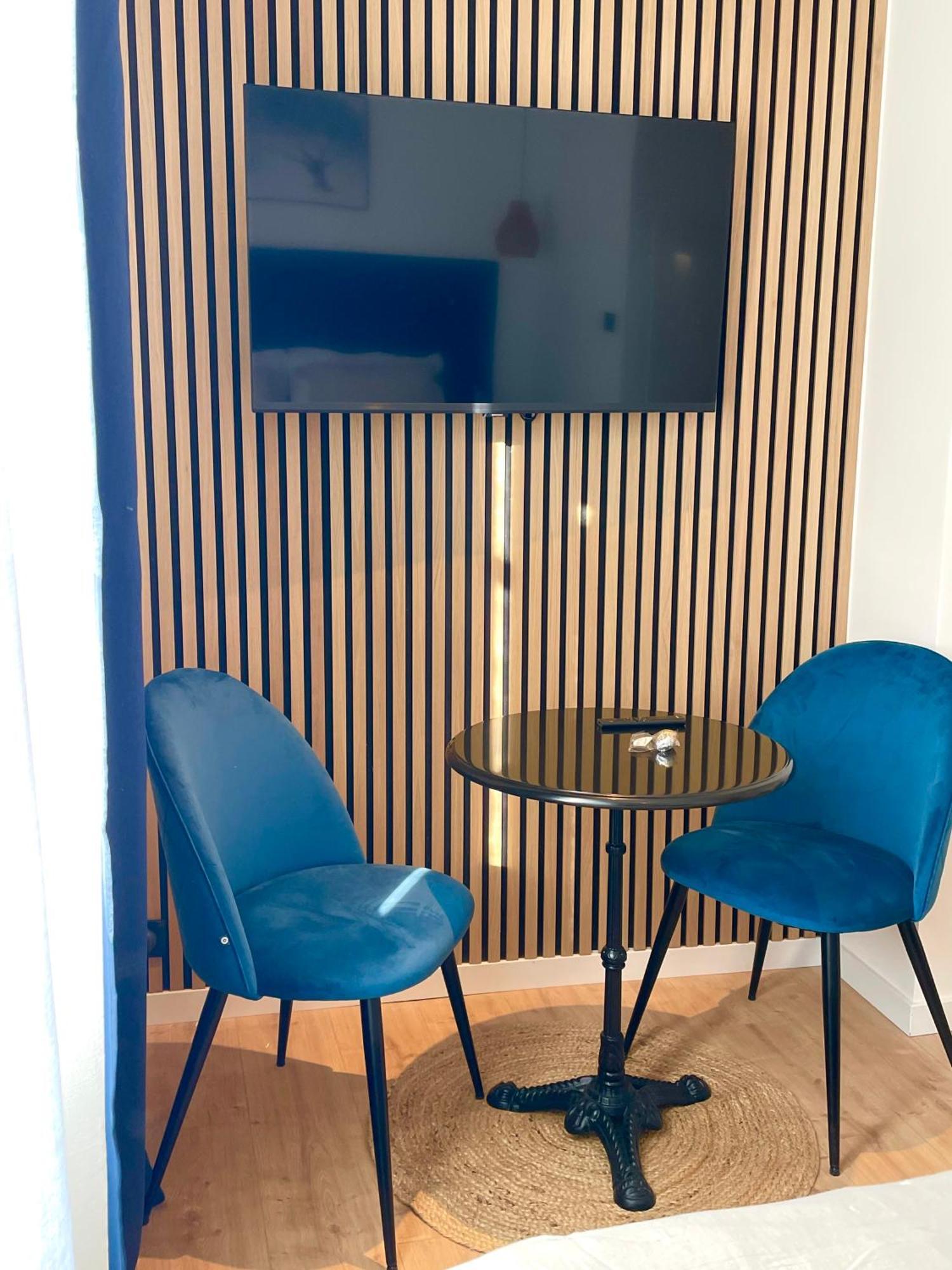 Sous Le Chene Bleu - Appartement Cosy Au Coeur De ディジョン エクステリア 写真